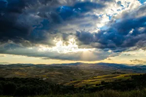 Images Dated 20th August 2015: Hills of Basilicata