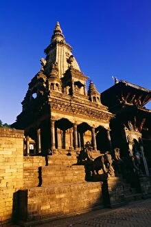 Images Dated 2nd June 2008: Hindu Temple, Durbar Square, Bhaktapur, Nepal