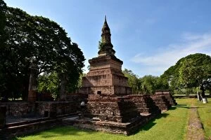 Images Dated 30th November 2015: historic site Wat Mahathat temple Sukhothai Thailand, Asia