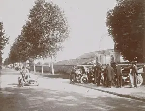 Contemporary History Prints: History of the automobile, spectators and participants of the Paris-Vienne race