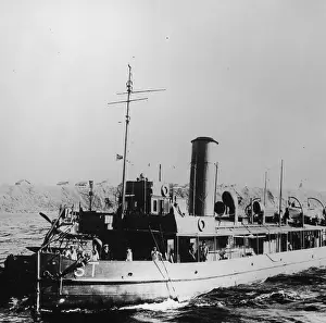 5 4 H His Rus Prints: HMS Stepdance