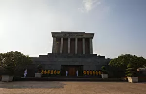 Images Dated 7th January 2017: Ho Chi Minh Mausoleum, Hanoi, Vietnam