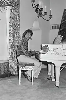 Huty35663 Prints: At Home With Humperdinck