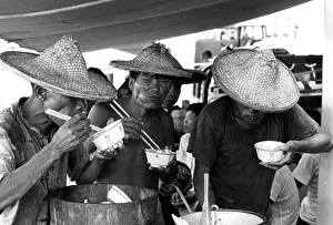 Lac0078 Prints: HONG KONG REFUGEES