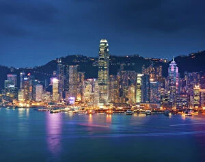 Crowded Gallery: Hongkong skyline
