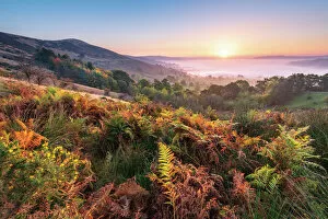 Images Dated 9th October 2018: Hope valley Autumn sunrise, Castleton, English Peak District. UK