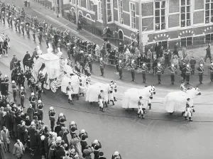 The Hague Prints: Horses Pulling Carriage with Queen Wilhelmina's Casket