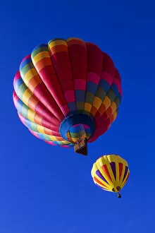 Images Dated 15th June 2014: Hot Air Ballooning Together, sky