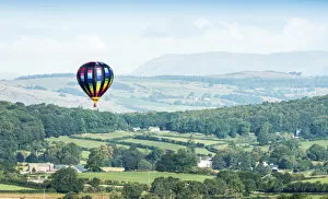 Images Dated 24th August 2014: Hot air ballooning in the United Kingdom