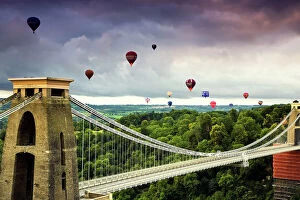Clifton Suspension Bridge Collection: Hot Air Balloons over the Clifton Suspension Bridge