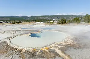 Hot spring, limestone sinter, Doublet Pool, Geyser Hill, Upper Geyser Basin, Yellowstone National Park, Wyoming, Western United States, USA, United States of America, North America
