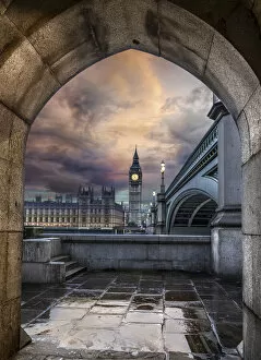 Domingo Leiva Travel Photography Gallery: Houses of Parliament from Westminster Bridge in London, UK