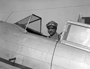 Howard Hughes To Fly To Los Angeles
