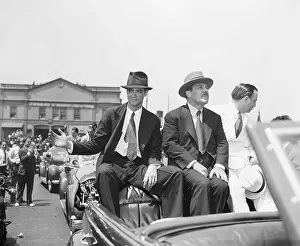 Howard Hughes, Grover Whalen in Parade
