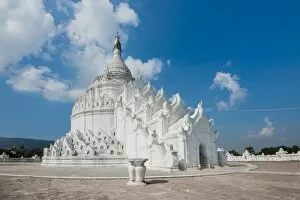 Images Dated 19th December 2016: hsinbyume, temple, landmark, burma, culture, asian, paya, religious, buddhist, building