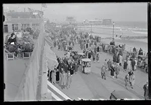 Huge Crowd Turns Out at Atlantic City on Palm Sunday