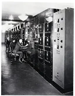 Huge Short-Wave Radio Receiver &Operator