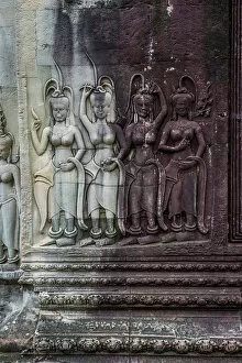 Images Dated 5th October 2015: Human carvings in Angkor Wat