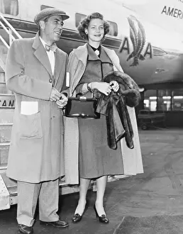 Humphrey Bogart and Lauren Bacall Arriving at Airport