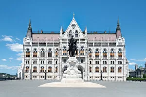 Hungary Collection: Hungarian parliament building, Budapest