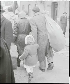 Fleeing Prints: Hungarian Refugee Family