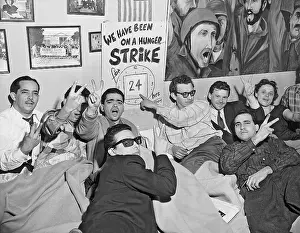 Sympathy Prints: Hunger Strikers Give Peace Sign