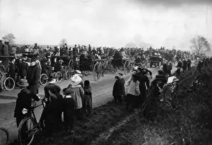 1909 Prints: Hunt Crowds