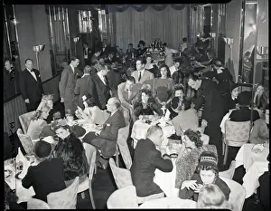 Hurricane Prints: Hurricane Customers Shown On Floor