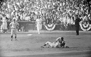 Hurt Yankee Player On The Field