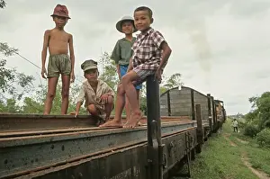 Hutz-Da Nang Raiload Reopening, Vietnam War