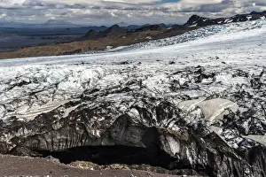Cordillera Prints: Ice formations, snow-capped volcanic mountain chain Kverkfjoll
