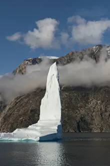 Images Dated 20th August 2017: Iceberg in bay, Nordvestfjord, Scoresbysund, (Scoresby Sund), Greenland