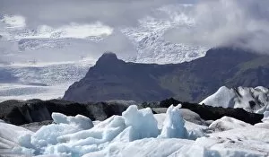 Haze Gallery: Icebergs in the Jokulsarlon Glacial Lagoon in Iceland