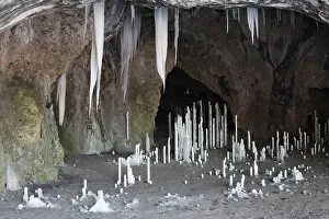 Icicles in Oswaldhoehle cave near Muggendorf, Wiesenttal Valley, Franconian Switzerland, Upper Franconia, Franconia