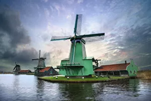 Traditional Windmills Gallery: Iconic Windmills at Zaanse Schans, Amsterdam