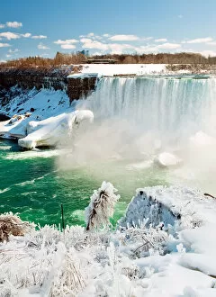 Images Dated 26th March 2011: Icy Magical Niagara