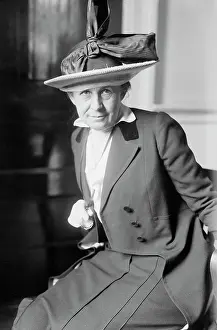 City Hall Prints: Ida Tarbell on Stand at New York City Hall