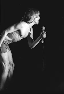 Iggy Pop Performing
