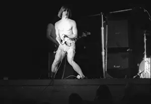 Iggy Pop Performing