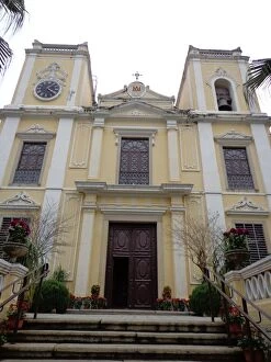 Images Dated 13th February 2014: Igreja de SA┬úo LourenA┬ºo, Church in Macau