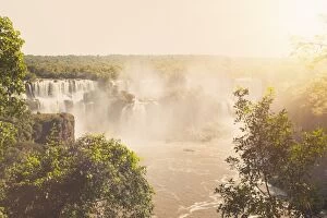 Images Dated 2nd April 2015: IguaAzu Waterfalls