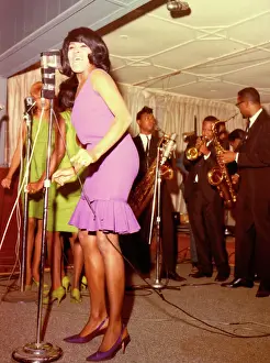 Ike & Tina Turner Revue Perform