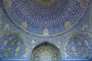 Images Dated 13th October 2015: Imam mosque blue dome, Isfahan, Iran