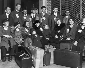 Necktie Prints: Immigrants Waiting for Train