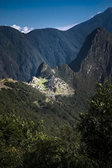 Images Dated 7th August 2015: Inca ruins at Machu Picchu from Sun Gate