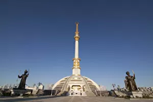 Images Dated 31st August 2011: Independence Monument, Ashgabat, AgHal, Turkmenistan