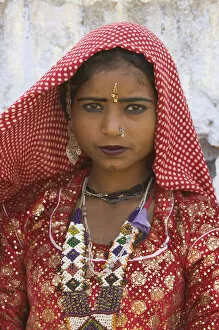 India, Rajasthan, Pushkar, young woman, close-up, portrait