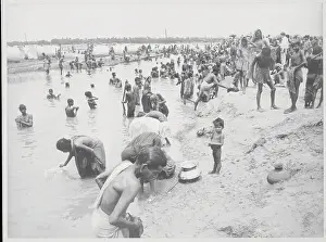 Calcutta Prints: India Refugees Bathing at Pond