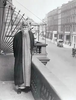 Balcony Prints: Indian Poet and Divine in London