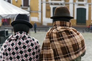 Images Dated 21st November 2012: The Indigenous Women of Quito, Ecuador